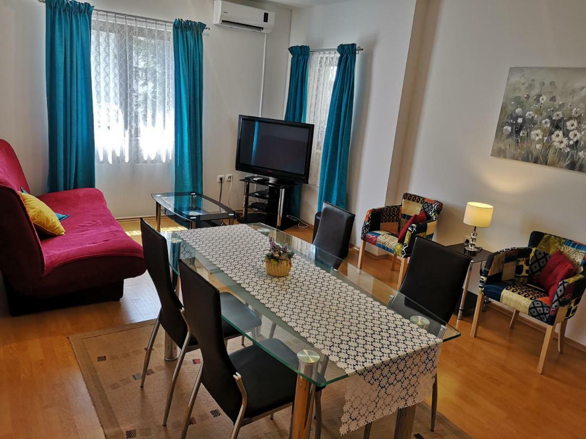 Apartments Olivia Kaštela Εξωτερικό φωτογραφία